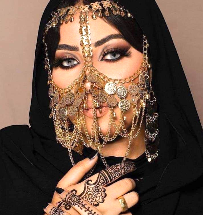 برقع رقص شرقي ذهبي بعملات معدنية Voile de danse orientale doré avec pièces métalliques